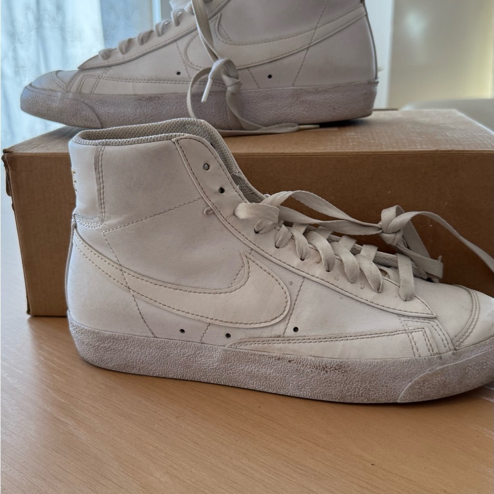 Nike White Blazers Sneakers